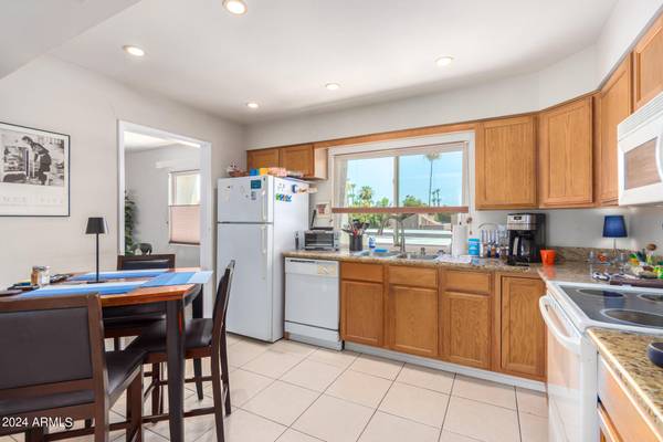 7000 N VIA CAMELLO DEL SUR -- #37, Scottsdale, AZ 85258