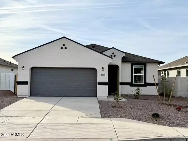 5455 E Rock Bush Lane, San Tan Valley, AZ 85140