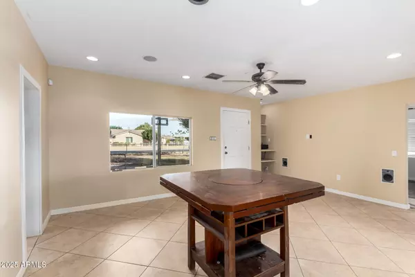 Phoenix, AZ 85041,113 W BOWKER Street