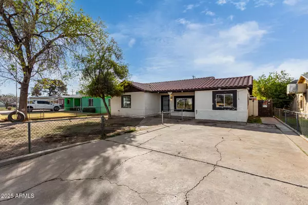 Phoenix, AZ 85041,113 W BOWKER Street