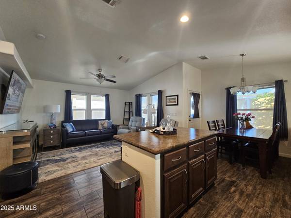 Mesa, AZ 85207,650 N Hawes Road #2731