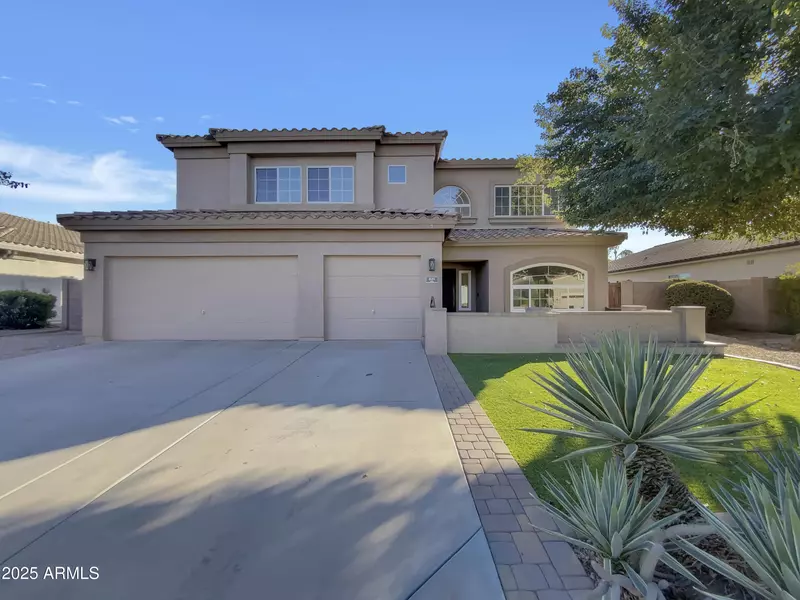 881 E LYNX Way, Chandler, AZ 85249