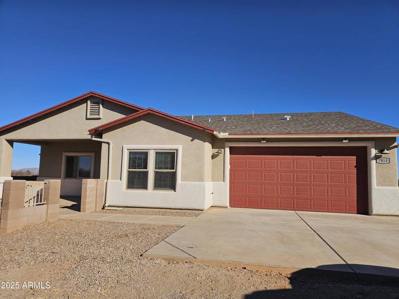 7810 E Sky Island Place, Hereford, AZ 85615