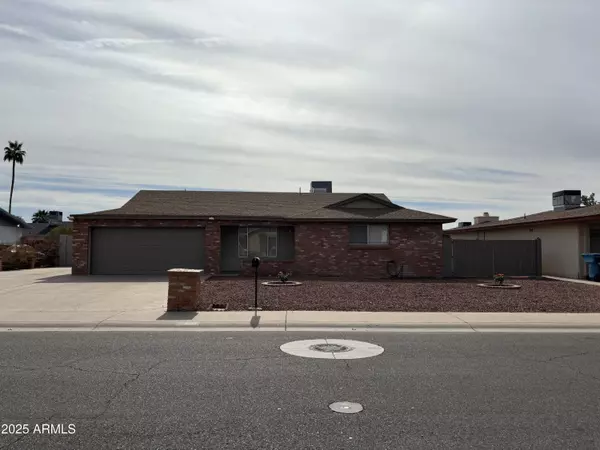 4643 W LAUREL Lane, Glendale, AZ 85304