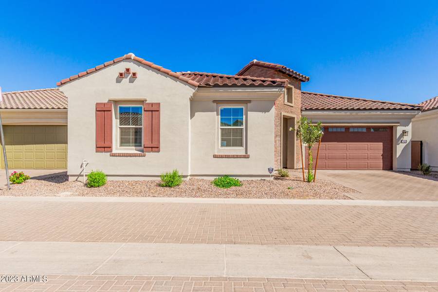 4275 S PENROSE Drive, Gilbert, AZ 85297