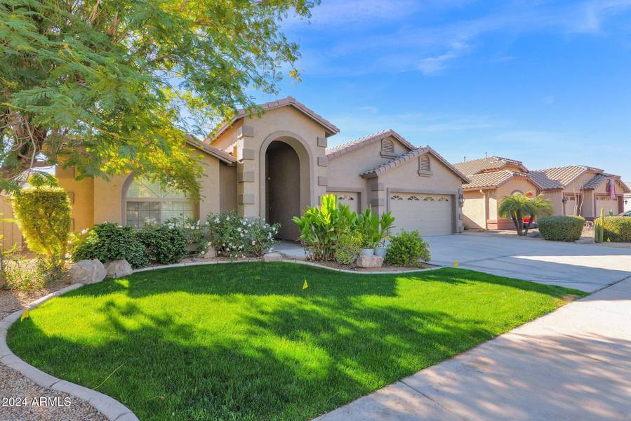 957 E CEDAR Drive, Chandler, AZ 85249