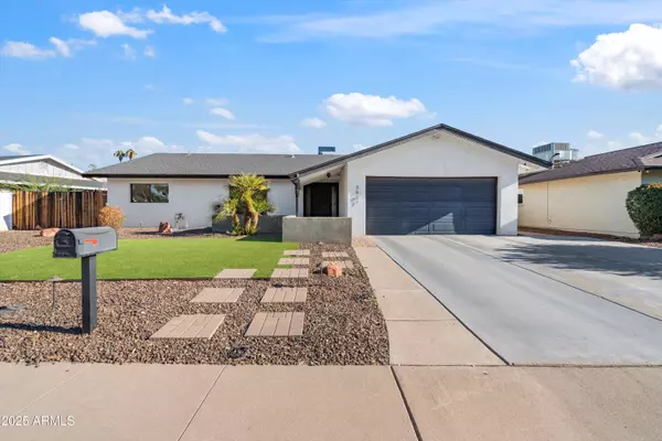 Scottsdale, AZ 85251,3807 N 87th Street