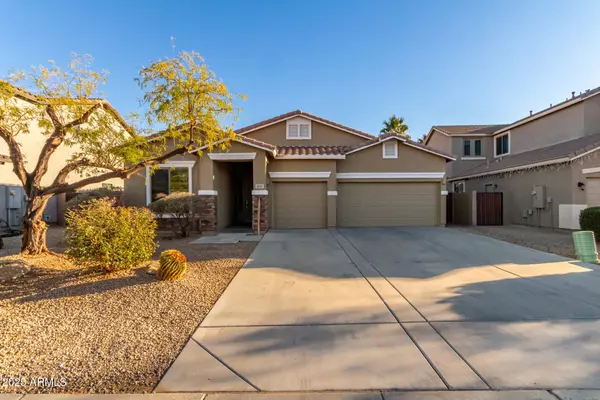 1013 W AYRSHIRE Trail, San Tan Valley, AZ 85143