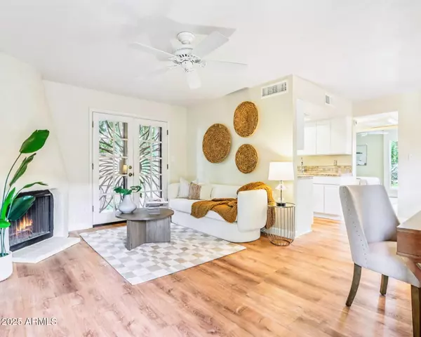 Phoenix, AZ 85018,4540 N 44TH Street #41