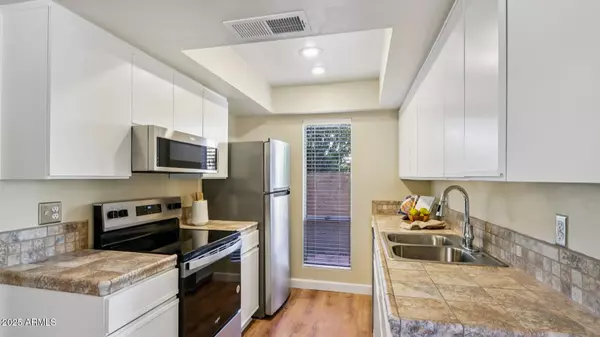 Phoenix, AZ 85018,4540 N 44TH Street #41