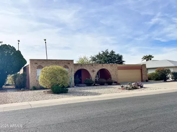 10207 W OAK RIDGE Drive, Sun City, AZ 85351