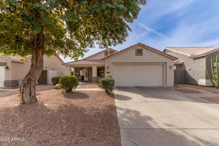 30768 N ROYAL OAK Way, San Tan Valley, AZ 85143