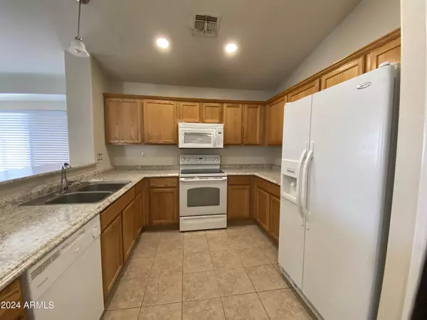 Maricopa, AZ 85139,45151 W Alamendras Street