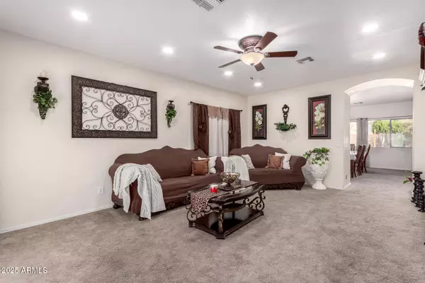 Maricopa, AZ 85139,44086 W GRANITE Drive