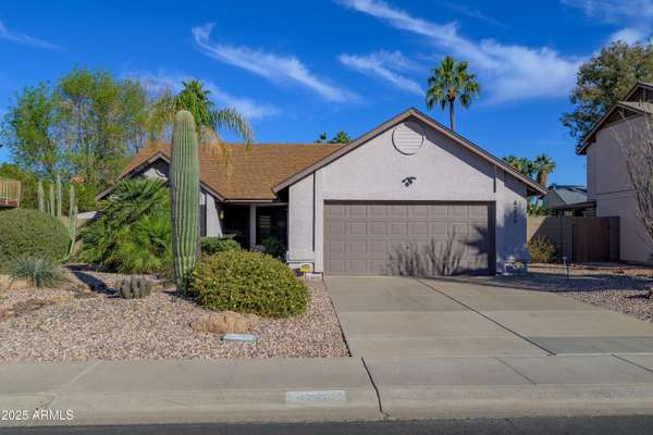 4226 E EVERETT Drive, Phoenix, AZ 85032