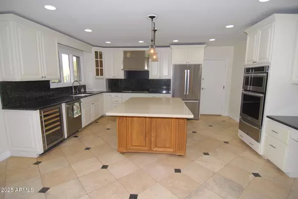 Paradise Valley, AZ 85253,6531 N 43RD Place