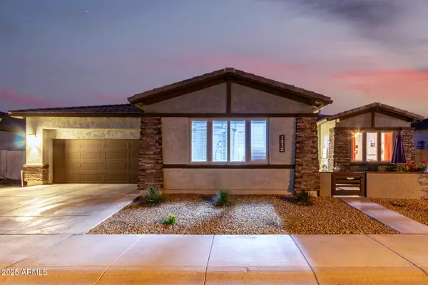 San Tan Valley, AZ 85140,1312 W CALLE LUNA --