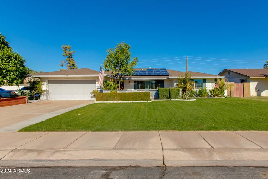 2502 E HUNTINGTON Drive, Tempe, AZ 85282