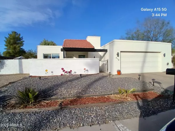 618 E PIPING ROCK Road, Phoenix, AZ 85022