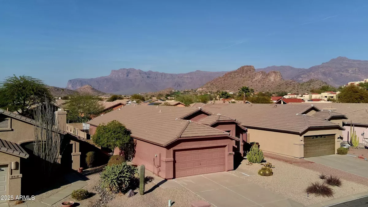 Gold Canyon, AZ 85118,8944 E RED MOUNTAIN Lane