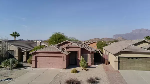 Gold Canyon, AZ 85118,8944 E RED MOUNTAIN Lane