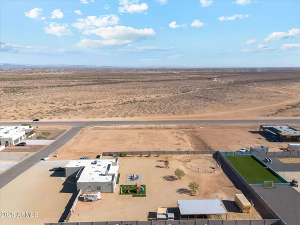 Wittmann, AZ 85361,24313 W BOBWHITE Way #181