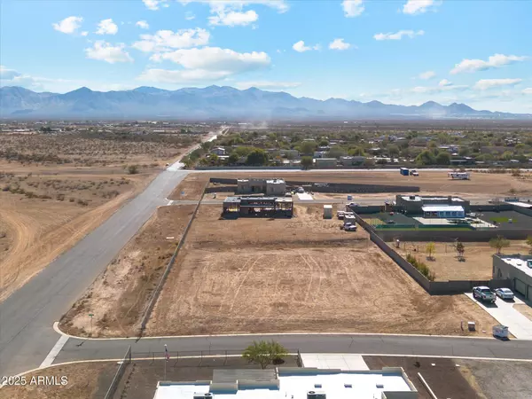 Wittmann, AZ 85361,24313 W BOBWHITE Way #181