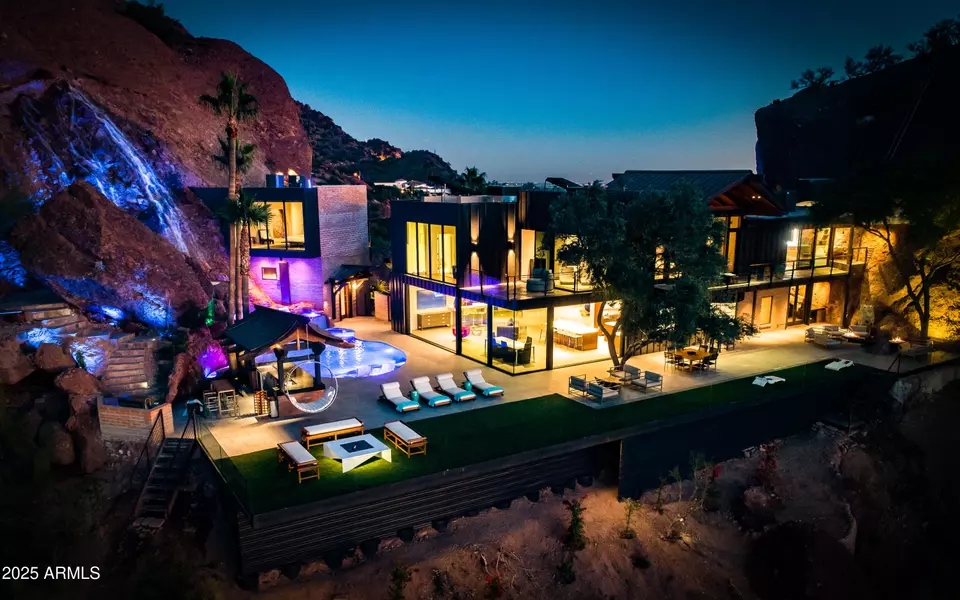 5302 N 47TH Street, Phoenix, AZ 85018