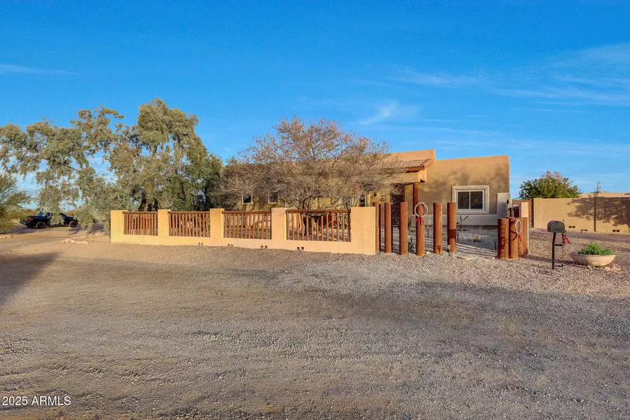 21930 W RANCHO DEL ORO Drive, Wittmann, AZ 85361