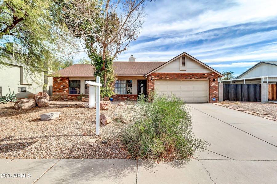 1715 N SILVERADO --, Mesa, AZ 85205