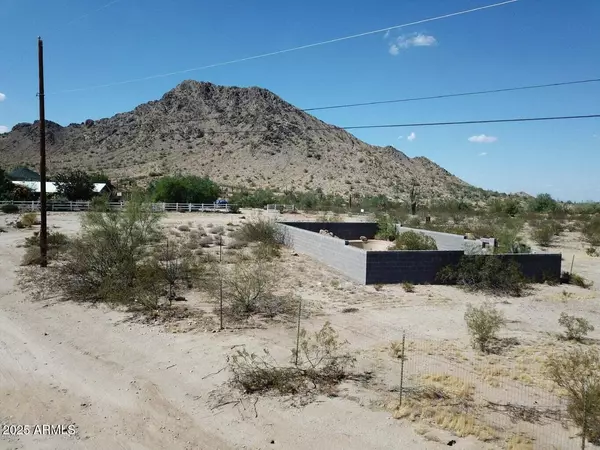 Queen Creek, AZ 85144,4920 W SADDLE MOUNTAIN Trail #-