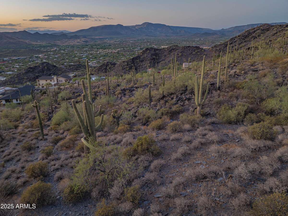 Cave Creek, AZ 85331,6212 E Carriage Drive #-