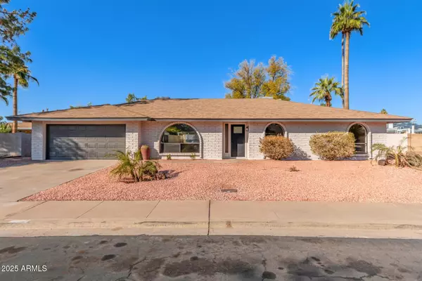 1510 E IVYGLEN Street, Mesa, AZ 85203