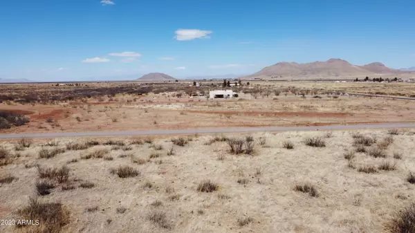 Pearce, AZ 85625,10 S Kansas Settlement T Road #T