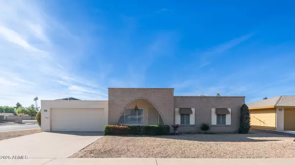 14202 N LAKEFOREST Drive, Sun City, AZ 85351