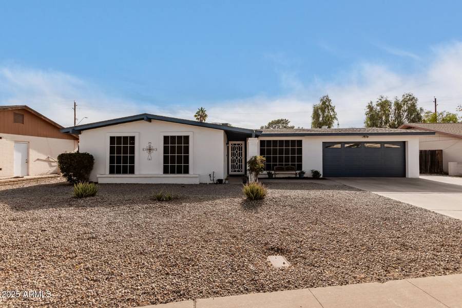 4639 W BECKER Lane, Glendale, AZ 85304