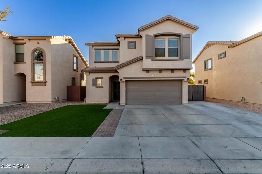 9823 E ESCONDIDO Avenue, Mesa, AZ 85208