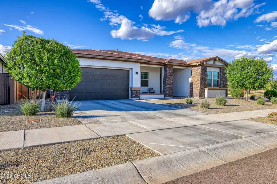 14114 W SMOKETREE Drive, Surprise, AZ 85387