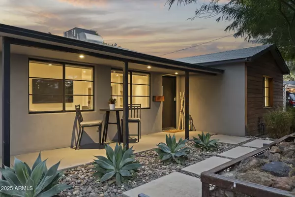 Phoenix, AZ 85013,840 W EARLL Drive