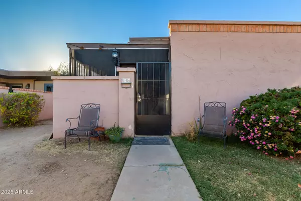 5984 W AUGUSTA Avenue, Glendale, AZ 85301