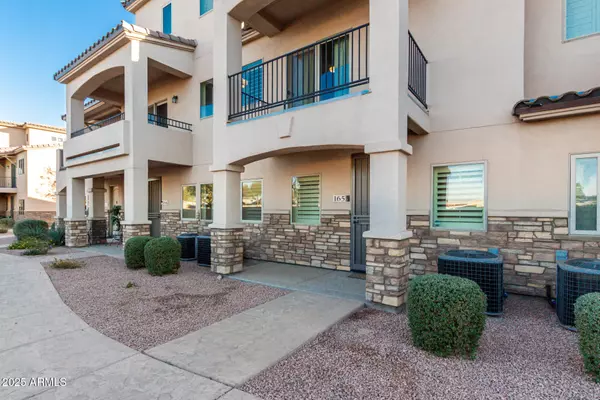 2821 S SKYLINE Drive #165, Mesa, AZ 85212