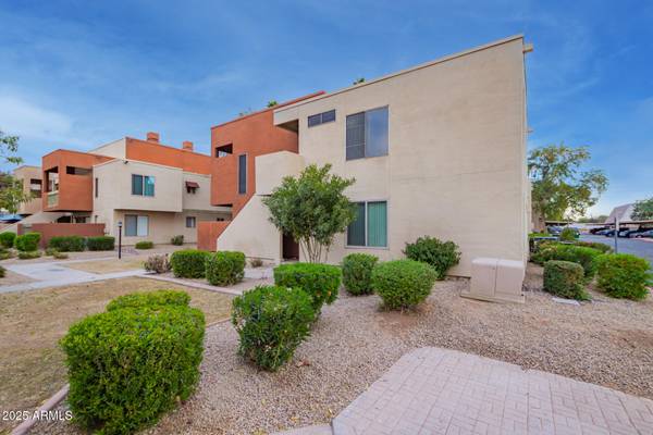 Scottsdale, AZ 85251,3500 N HAYDEN Road #1208