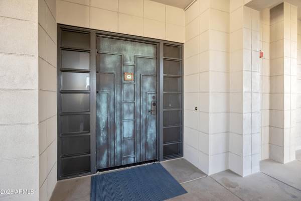 2802 E CAMINO ACEQUIA Drive #75,  Phoenix,  AZ 85016