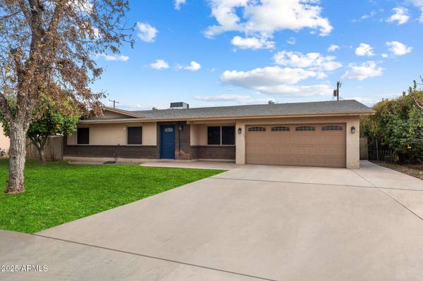 255 N HUNT Drive E, Mesa, AZ 85203