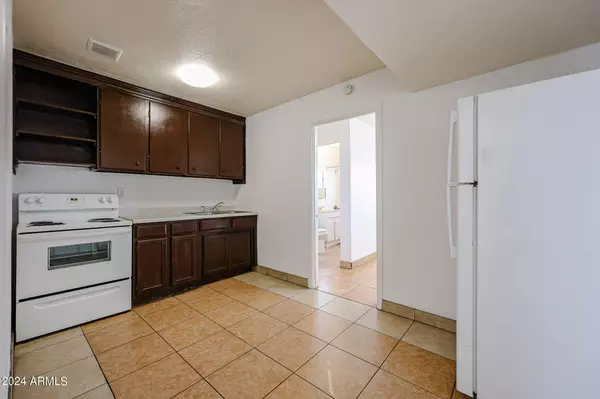 3601 W MELVIN Street #9, Phoenix, AZ 85009