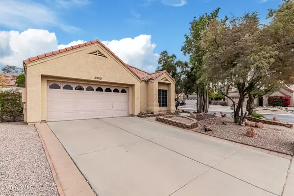 3960 E GRAYTHORN Street,  Phoenix,  AZ 85044