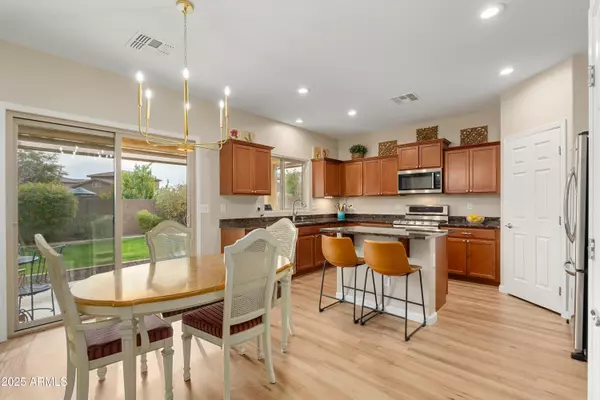 Phoenix, AZ 85083,25719 N 54TH Drive