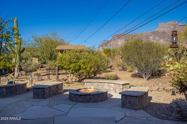 Apache Junction, AZ 85119,617 S CAMINO SAGUARO --