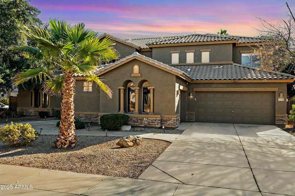 2205 E TAURUS Place, Chandler, AZ 85249