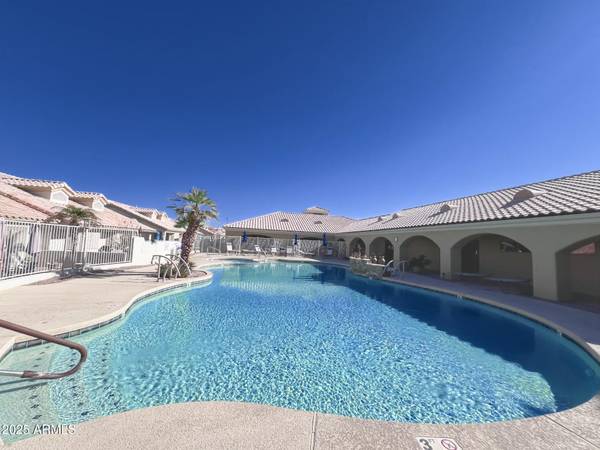 5830 E MCKELLIPS Road #101, Mesa, AZ 85215